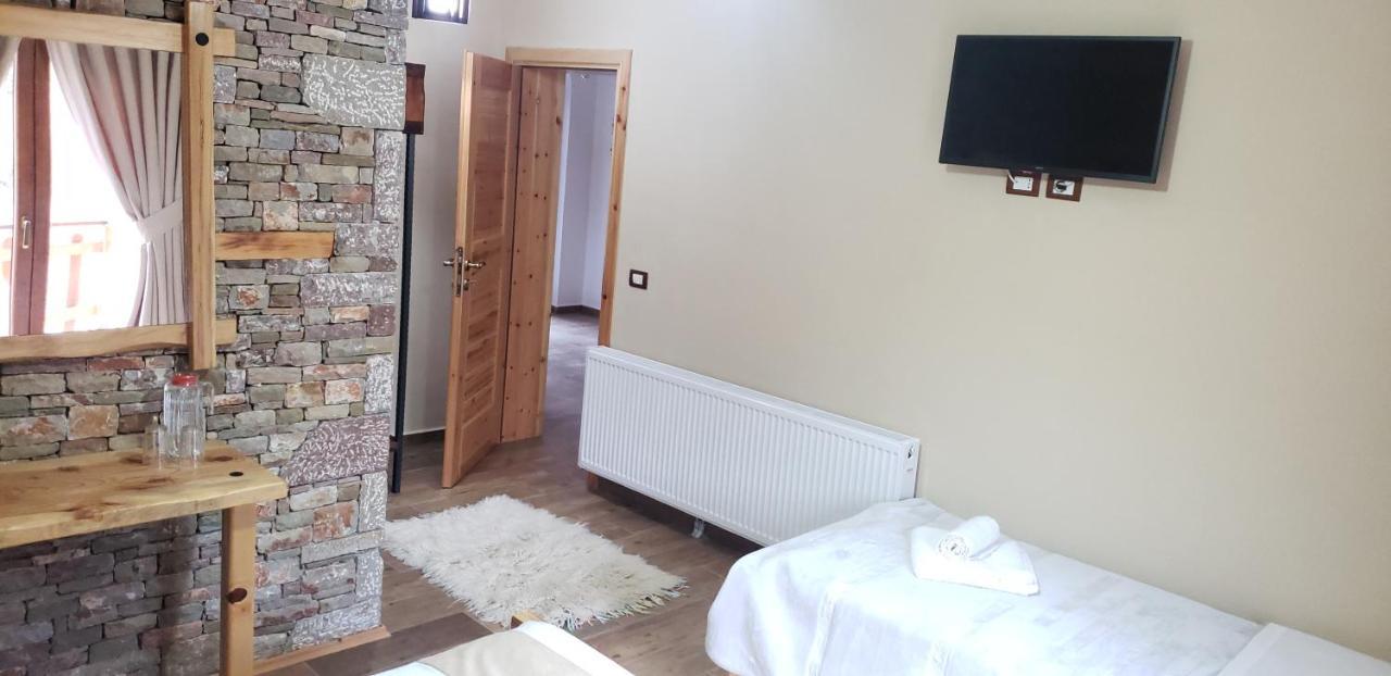 Bujtina Shkodrani Bed and Breakfast Μοσχόπολη Εξωτερικό φωτογραφία