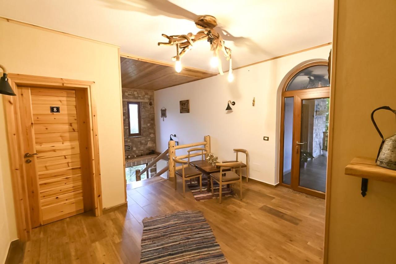 Bujtina Shkodrani Bed and Breakfast Μοσχόπολη Εξωτερικό φωτογραφία
