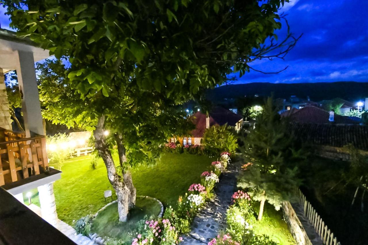 Bujtina Shkodrani Bed and Breakfast Μοσχόπολη Εξωτερικό φωτογραφία